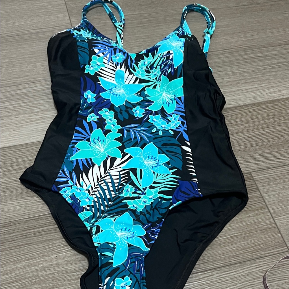 Tropical Floral woman’s suit